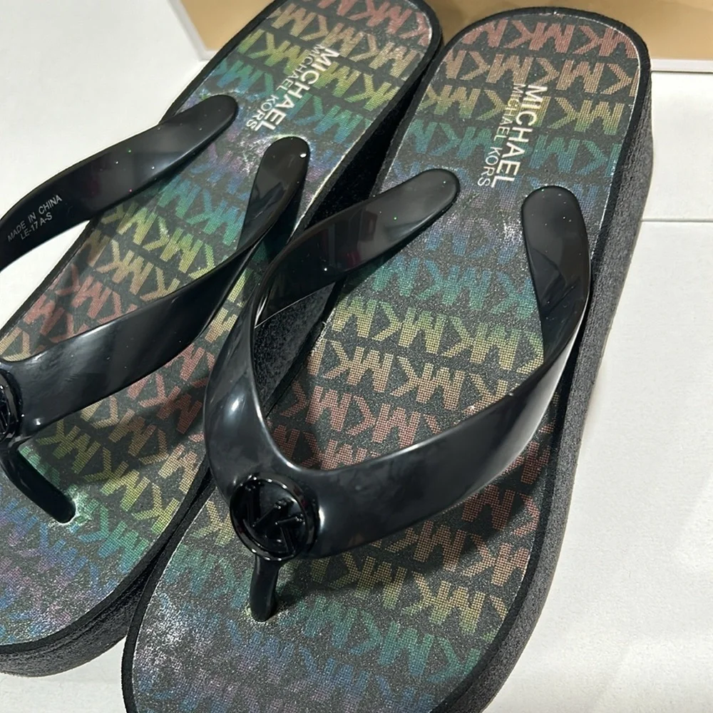 Michael Michael Kors black multi girls sandals size 2 GUC